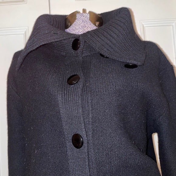 Marc jacob’s button up sweater - Picture 3 of 6